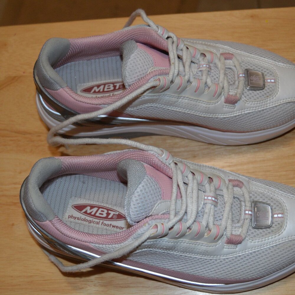 MBT, Boost Rose, White, Pink & Gray.  9.5 US size.